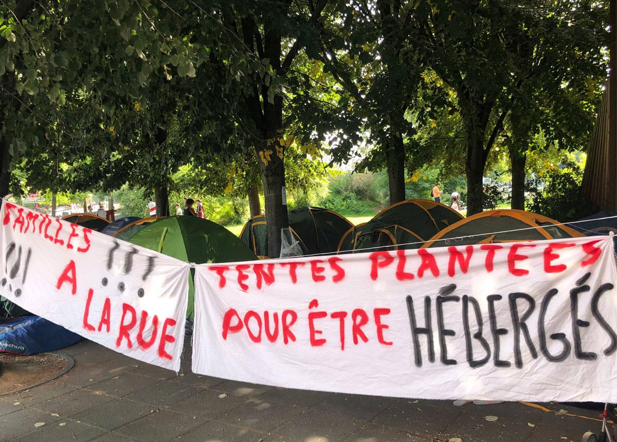 A Paris, l’été compliqué des migrants