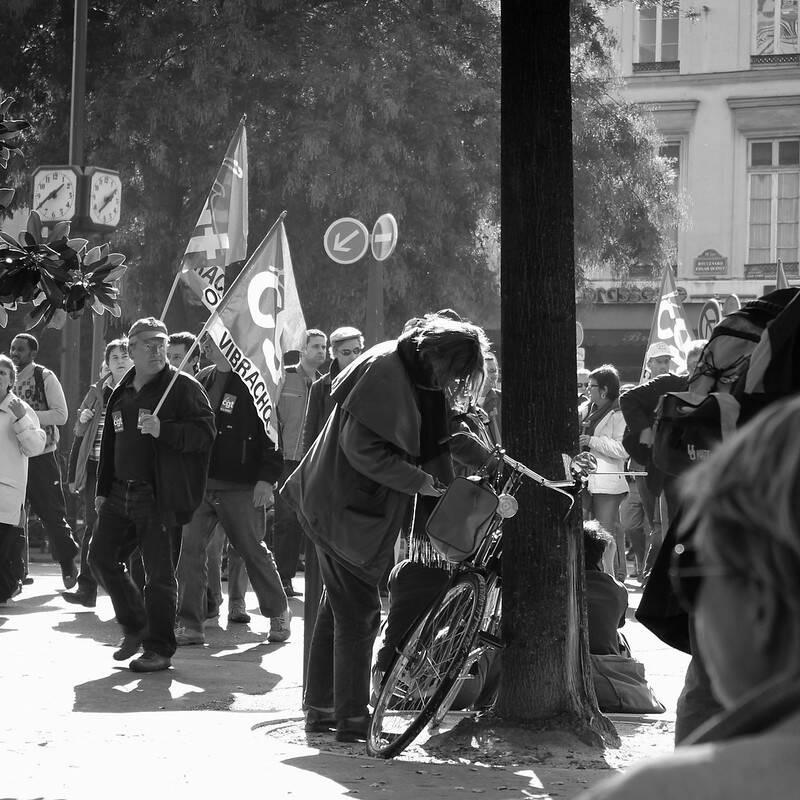 Des personnalités appellent à marcher contre la loi immigration 