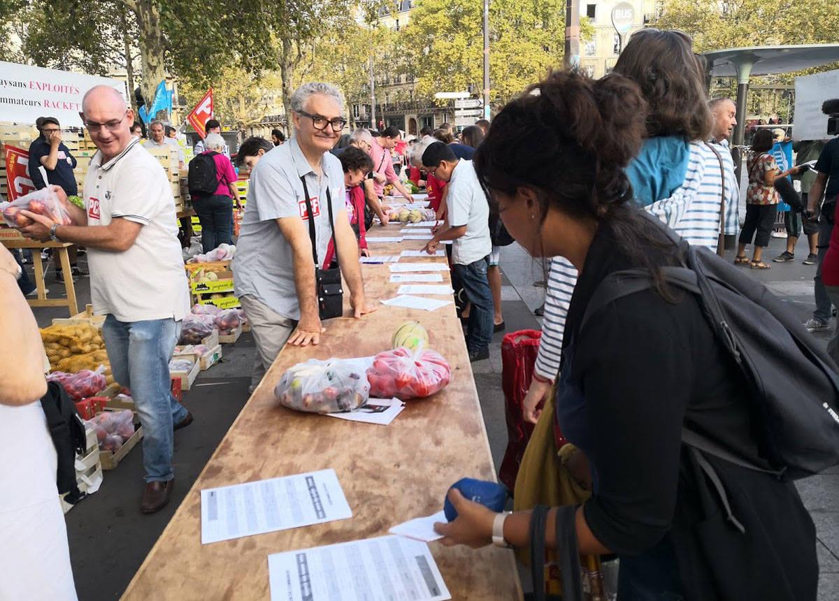 Le Modef et le PCF organisent une vente solidaire de  fruits et légumes