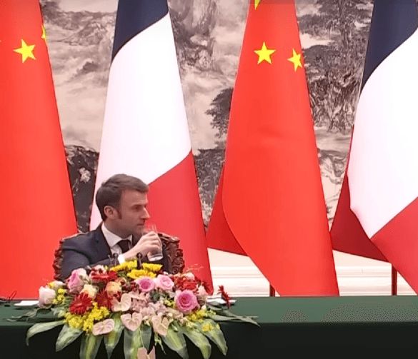 Xi Jinping et Macron demandent des pourparlers de paix