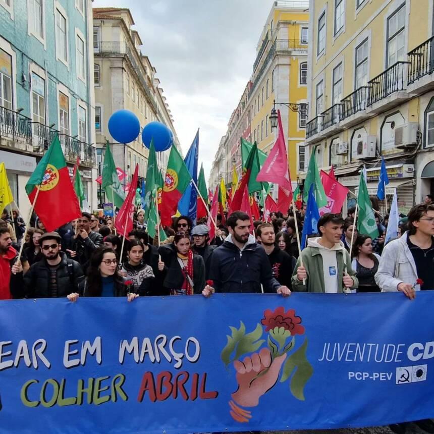 TRIBUNE. « La JCP et la jeunesse portugaise savent que le 25 avril n’est pas seulement du passé, c’est du futur. »